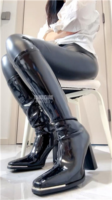 【夏夏】高跟靴皮裤三字经爆骂洗脑    260418-28BP