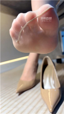 【辣姐】脚下伺候    260420-9BP