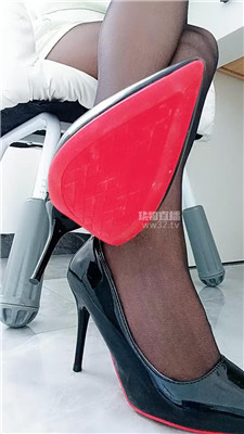 【依甜】毫无下限的骚妈和老婆    260422-37BP