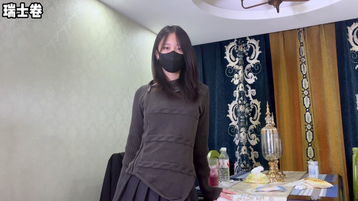 【ToKNai】高挑全职模特素人与美食(足控向) YC-260421-2BP