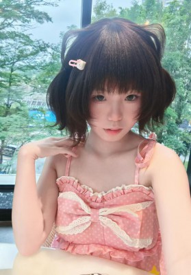 【小猫得志】学生jk踢裆羞辱清理鞋底 YC-260425-2BP