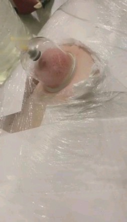 美离子S超强奴性喝集了N多天的大桶圣水居然不吐
