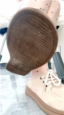 【依甜】老婆和女儿都是贱货    260603-6BP