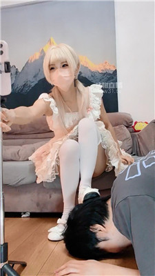 艺酱小逸1352+1240
