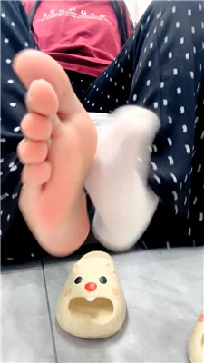 【Nana】白袜裸足羞辱阳伟早些废物    260603-28BP