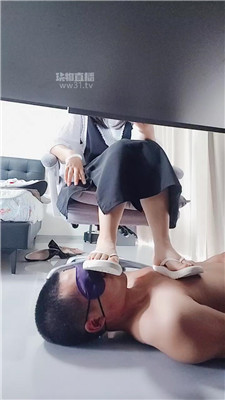 思思殿下6844