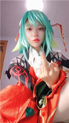 【美少女战士】cos少司缘盯死贱狗    260702-20BP