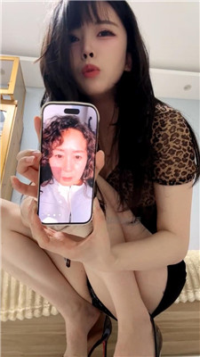 【玥玥玥】曝照母狗嫂子羞辱    260702-44BP