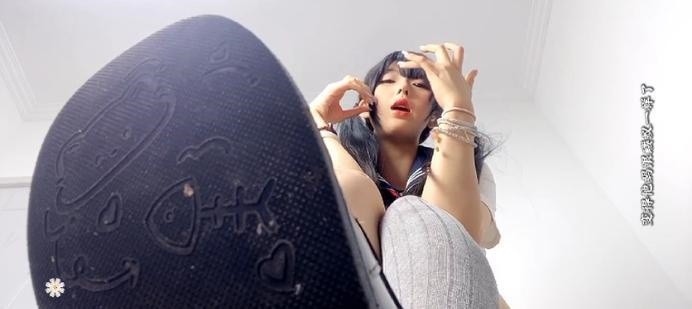 【GTS-POV】双马尾反差萝莉足底无限缩小贱虫  JS260706~1BP