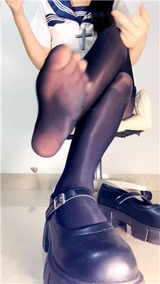 【礼儿】臣服Jk女王黑丝脚下    260721-34BP